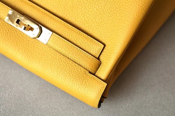 Hermès Kelly ado Togo 9D Amber yellow Gold Hardware 21cm Full Handmade