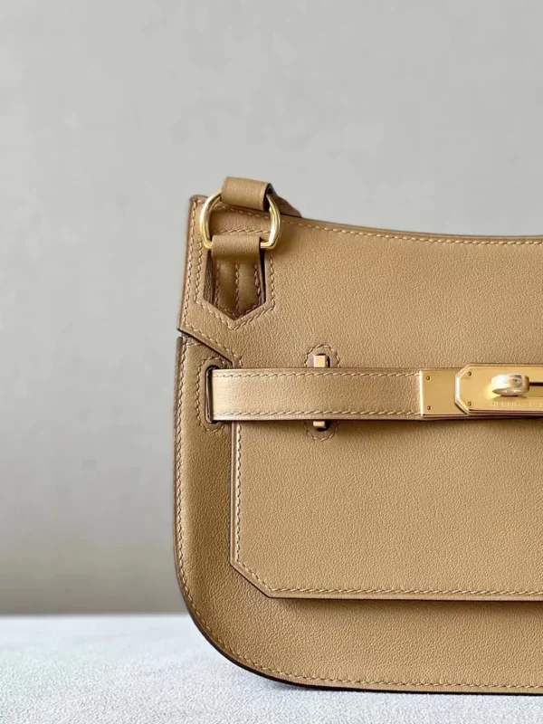 Hermès Mini Jypsiere Swift 4B Biscuit Khaki Gold Hardware 23cm Full Handmade