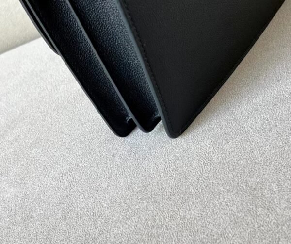 Hermes Roulis evergrain Leather Black Silver Hardware 19cm Full Handmade