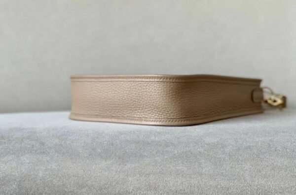 Hermes Evelyne TC Leather OM khaki Gold Hardware 17cm Full Handmade