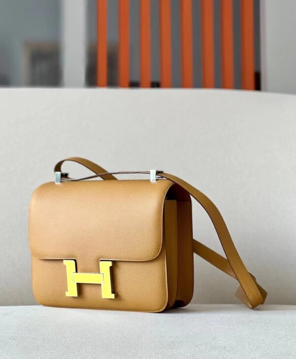 0bc4e33dd4af124 Hermes Constance Epsom 2S Sesame color Yellow Buckle Silver Hardware 23cm Full Handmade