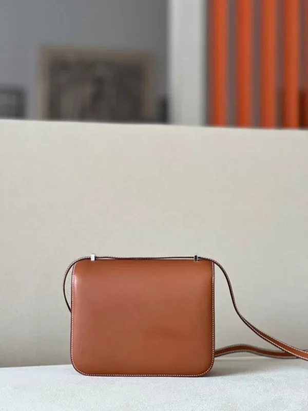 Hermès Constance Barenia CK37 Golden Brown Silver Hardware 18cm Full Handmade