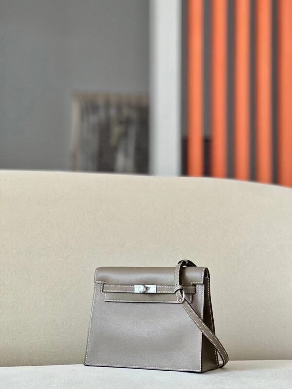 Hermes Kelly dance Swift CK18 Etoupe Grey Silver Hardware 22cm Full Handmade