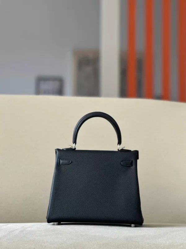 Hermès Kelly Togo 3Y Black mud Silver Hardware 25cm Full Handmade