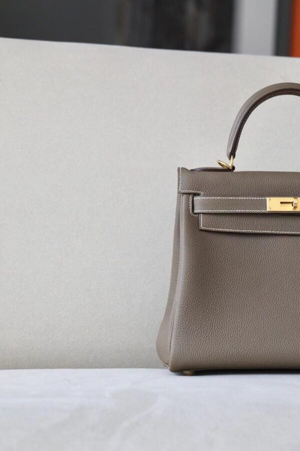 Hermes Kelly Togo CK18 Etoupe Grey Gold Hardware 28cm Full Handmade