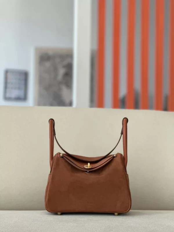 Hermès Lindy Swift & Chamois CK37 Golden Brown Gold Hardware 26cm Full Handmade