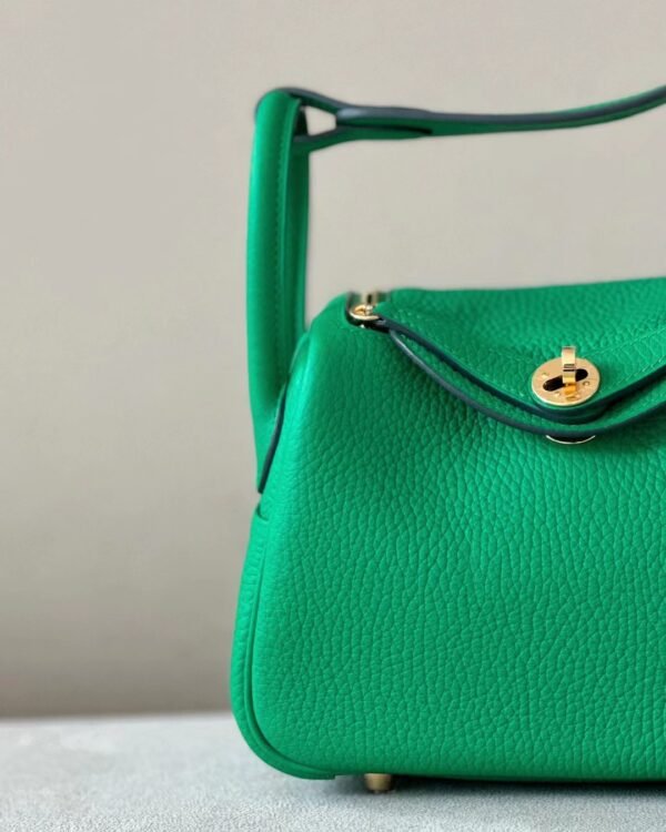 Hermès Mini Lindy clemence 6w Mint green Gold Hardware 19cm Full Handmade