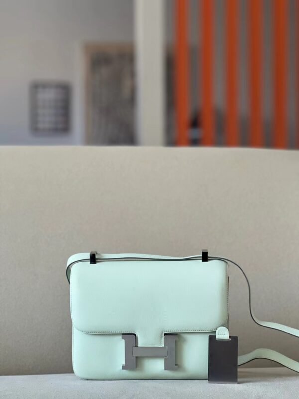 1cf49e8b52349fa-1 Hermès Constance Swift 0S Light Green Silver Hardware 23cm Full Handmade