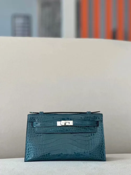 Hermès Kelly pochette shiny alligator crocodile N7 turquoise Silver Hardware 22cm Full Handmade