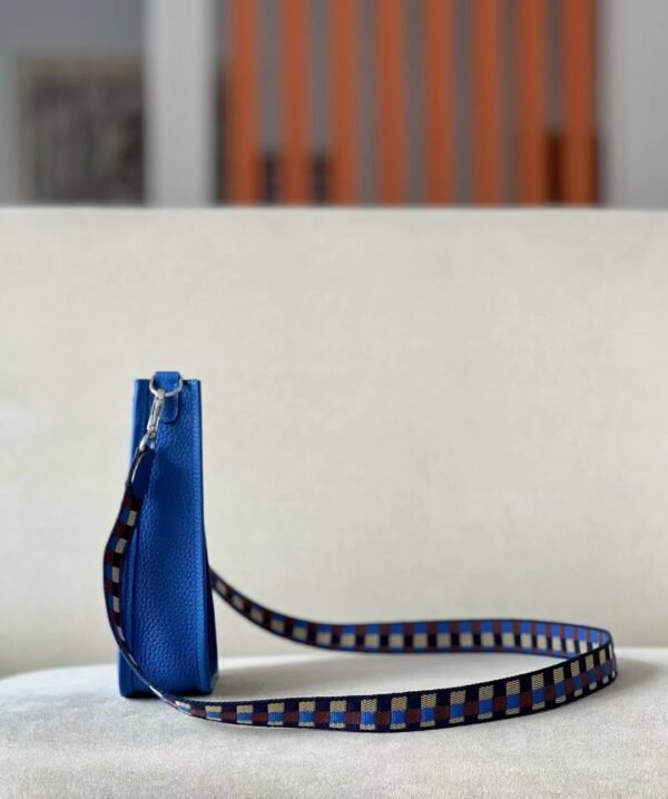 Hermes Evelyne TC Leather 08 Bright Blue Silver Hardware 17cm Full Handmade