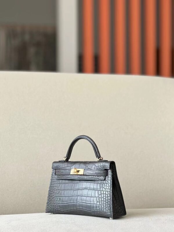 Hermès Mini Kelly Matte Alligator crocodile 88 Graphite grey Gold Hardware 19cm Full Handmade