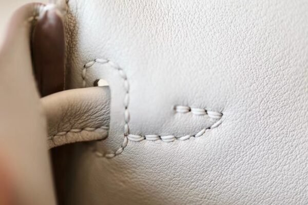 Hermes Kelly doll Swift Pearl grey & Rose Purple Silver Hardware 16cm Full Handmade