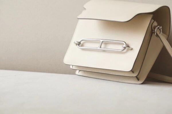 Hermès Roulis Evercolor CC10 Creamy White Silver Hardware 19cm Full Handmade