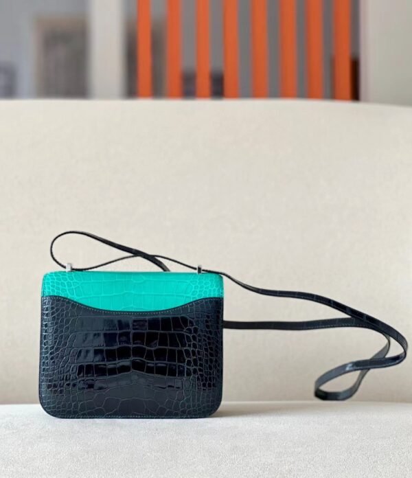 Hermes Constance Shiny Alligator 06 turquoise & 60 Cypress green & 1I Kahaki crocodile buckle Silver Hardware 18cm Full Handmade