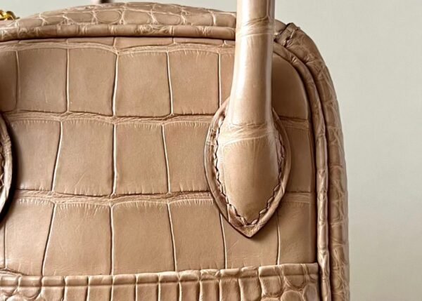 Hermes Mini Lindy Matte Alligator crocodile OM Khaki Gold Hardware 19cm Full Handmade