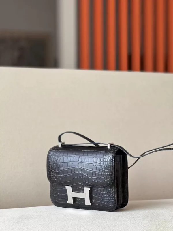 Hermès Constance Matte Alligator crocodile CK89 Black Silver Hardware 19cm Full Handmade