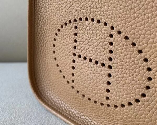 Hermès mini Evelyne TC OM Tea Khaki Gold Hardware 17cm Full Handmade