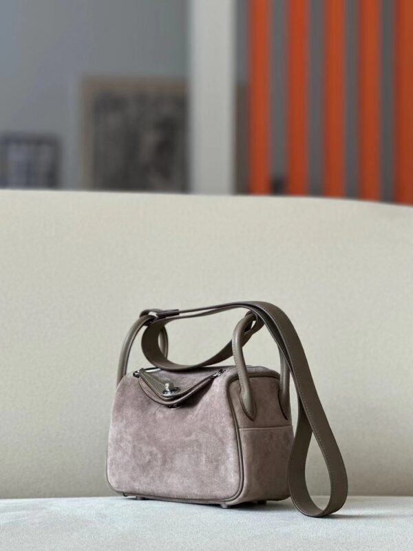 Hermès Mini Lindy chamois & swift CK18 Etoupe Grey Silver Hardware 19cm Full Handmade