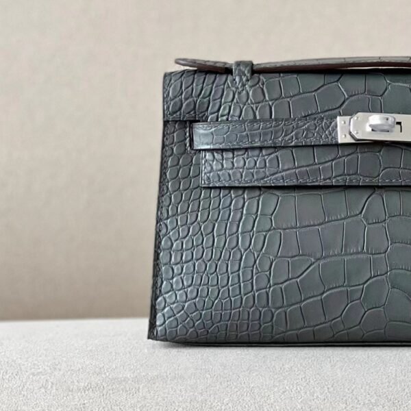 Hermes mini Kelly pochette Matte Alligator tinware grey Silver Hardware 22cm Full Handmade