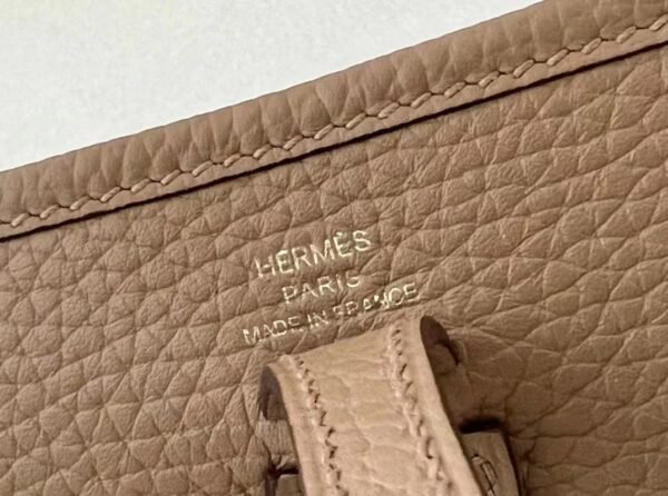 Hermes Evelyne TC Leather OM khaki Gold Hardware 17cm Full Handmade