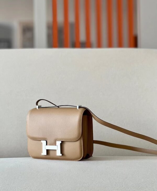 Hermès Constance Epsom Khaki tea color enamel buckle Silver Hardware 18cm Full Handmade