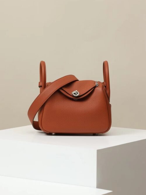 43b683368159f6b GPC Mode Lindy clemence Leather 6C Pumpkin color Silver Hardware 19cm Full Handmade