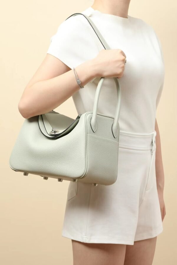 GPC Mode Lindy clemence OW Crystal grey Silver Hardware 26cm Full Handmade