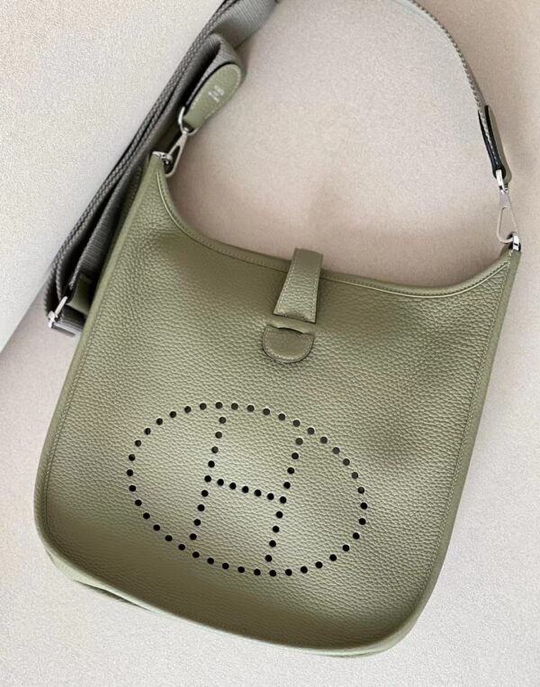 Hermes Evelyne TC Leather Olive green & khaki Silver Hardware 19cm Full Handmade