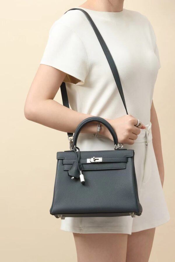 473cfe8044aa152 GPC Mode Kelly Togo H0 Deep Grey Silver Hardware 25cm Full Handmade