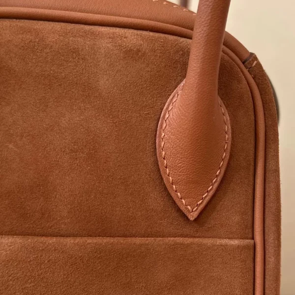 Hermès Lindy Swift & Chamois CK37 Golden Brown Gold Hardware 26cm Full Handmade