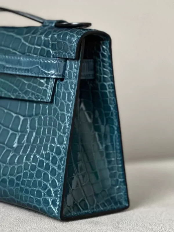 Hermès Kelly pochette shiny alligator crocodile N7 turquoise Silver Hardware 22cm Full Handmade