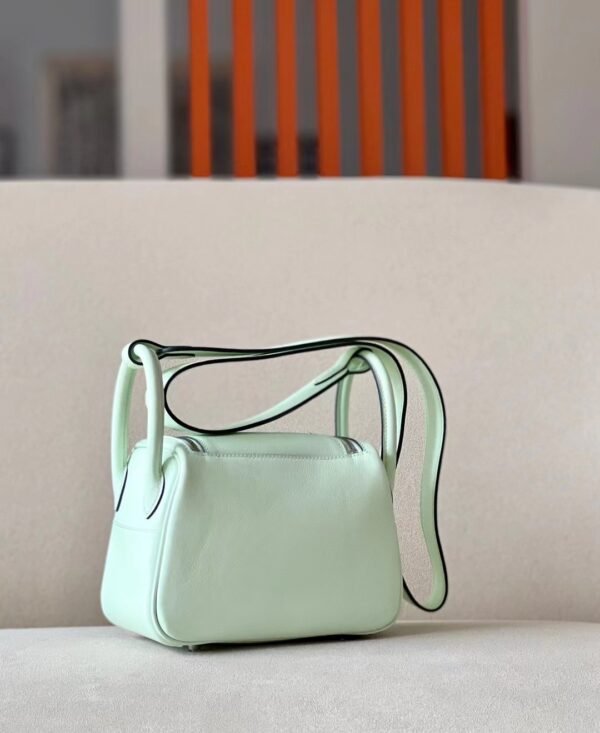 Hermes mini Lindy swift 0S Light Green Silver Hardware 19cm Full Handmade