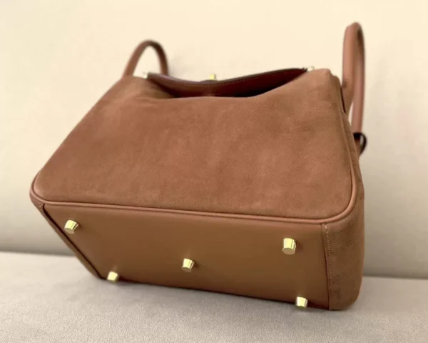 Hermès Lindy Swift & Chamois CK37 Golden Brown Gold Hardware 26cm Full Handmade