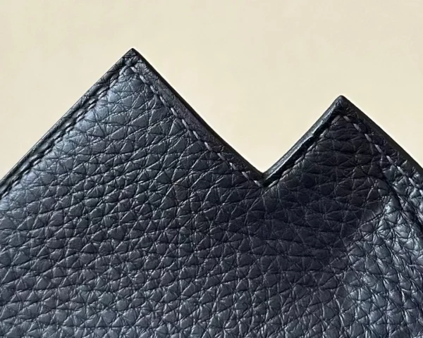 Hermès Kelly Togo 3Y Black mud Silver Hardware 25cm Full Handmade