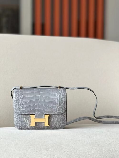 6444b204dfd7745 Hermes Constance Shiny Alligator crocodile 0V Crystal grey Gold Hardware 18cm Full Handmade