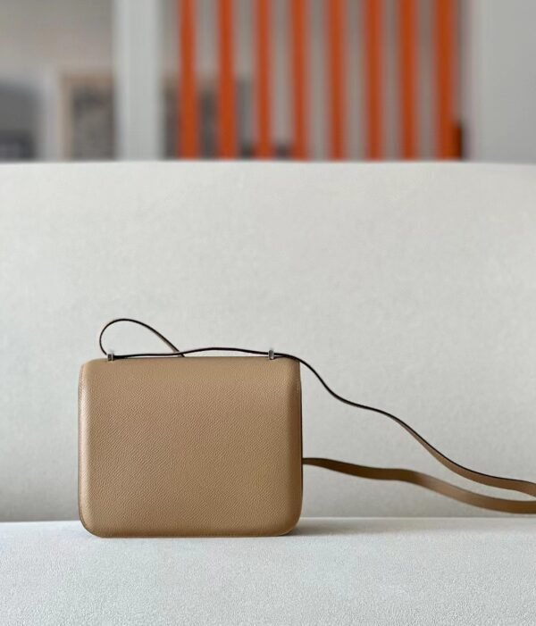 Hermès Constance Epsom Khaki tea color enamel buckle Silver Hardware 18cm Full Handmade