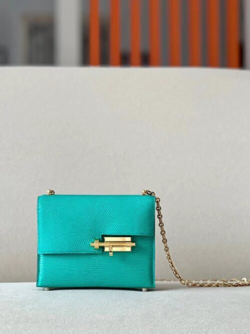 Hermes Verrou chain Lizard 6W Mint green Gold Hardware 17cm Full Handmade