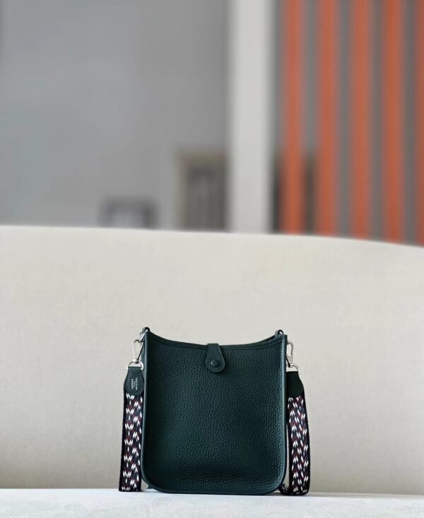 Hermès mini Evelyne TC V0 Deep Green Silver Hardware 17cm Full Handmade