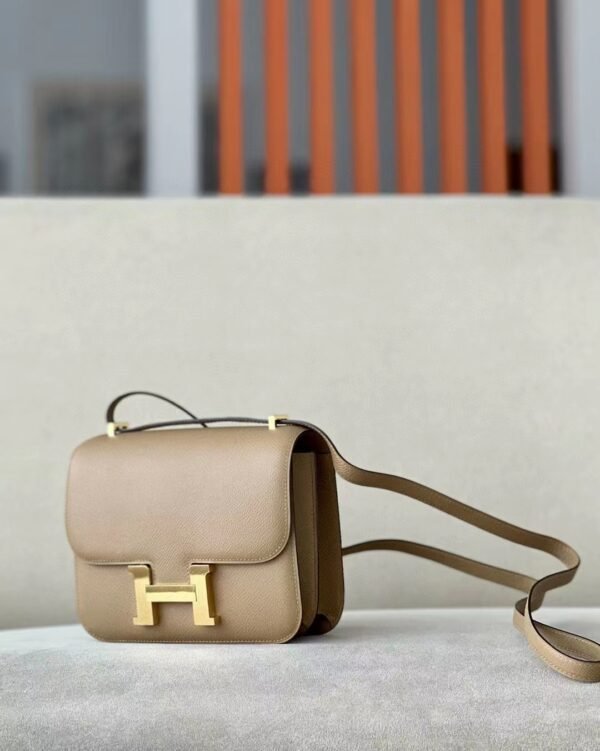 6e586132d4278e1 Hermes Constance Epsom OM milk tea color Gold Hardware 18cm Full Handmade