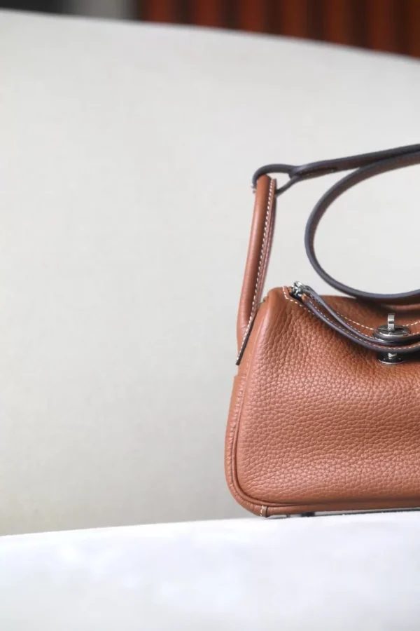 Hermès Lindy clemence TC Leather CK37 Golden Brown Silver Hardware 20cm Full Handmade
