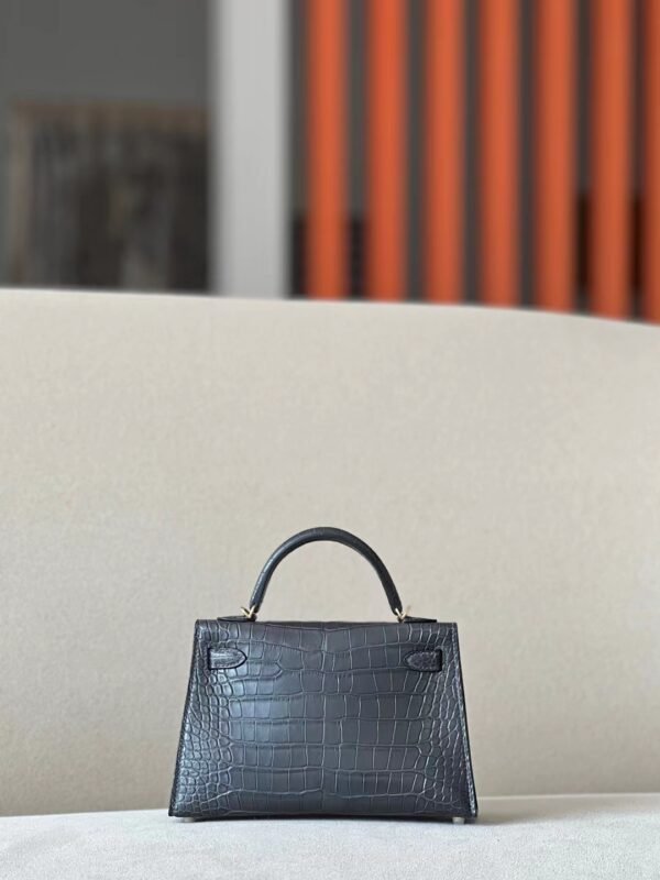 Hermès Mini Kelly Matte Alligator crocodile 88 Graphite grey Gold Hardware 19cm Full Handmade
