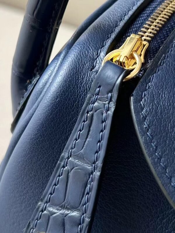 Hermes Mini Lindy crocodile & swift 73 Gem Blue Gold Hardware 19cm Full Handmade