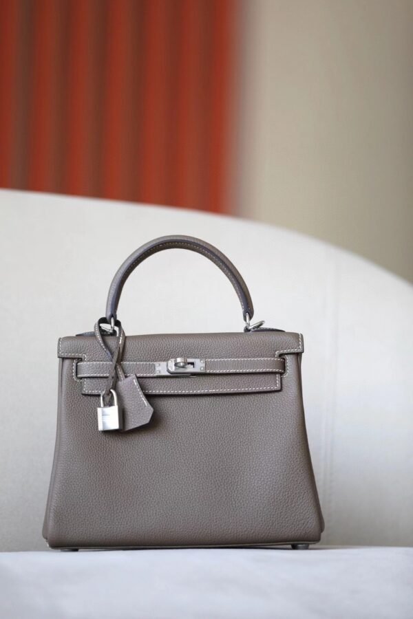 869310658267979 Hermès Kelly togo swift CK18 Etoupe Grey Silver Hardware 25cm Full Handmade