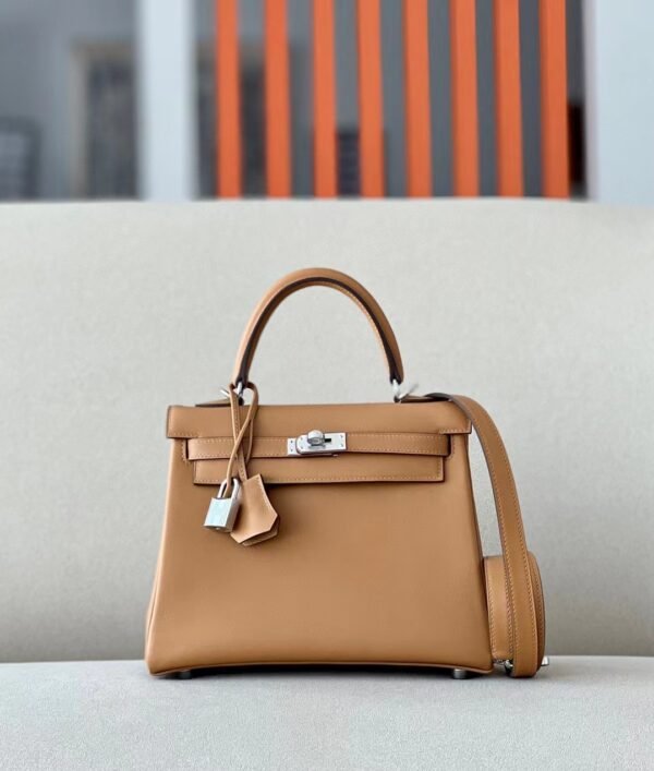 Hermès Kelly Swift OM Light Golden Brown Silver Hardware 25cm Full Handmade