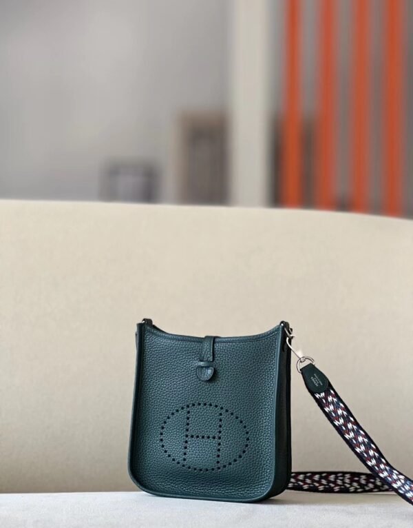 Hermès mini Evelyne TC V0 Deep Green Silver Hardware 17cm Full Handmade