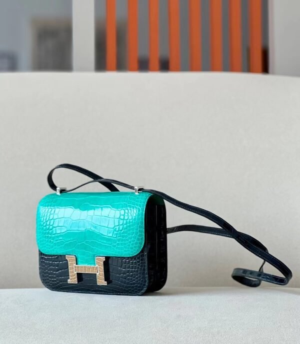 Hermes Constance Shiny Alligator 06 turquoise & 60 Cypress green & 1I Kahaki crocodile buckle Silver Hardware 18cm Full Handmade