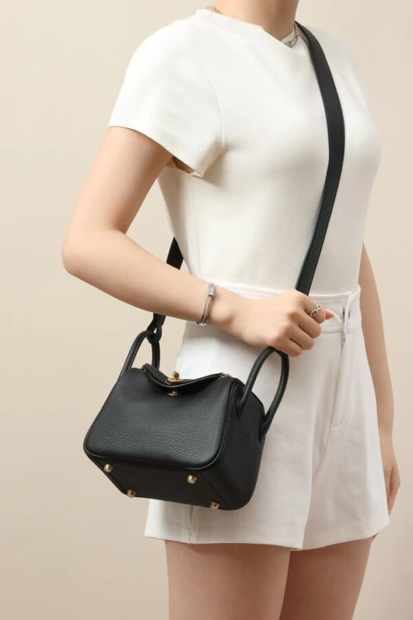 9ed6d6408f12edd GPC Mode Lindy clemence Leather CK89 Black Gold Hardware 19cm Full Handmade