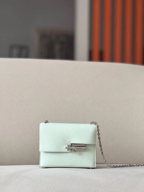 Hermes Verrou chain Chevre 0S Light Green Silver Hardware 17cm Full Handmade
