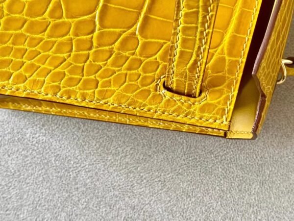 Hermès Mini Kelly shiny alligator crocodile 9D Amber yellow Gold Hardware 19cm Full Handmade