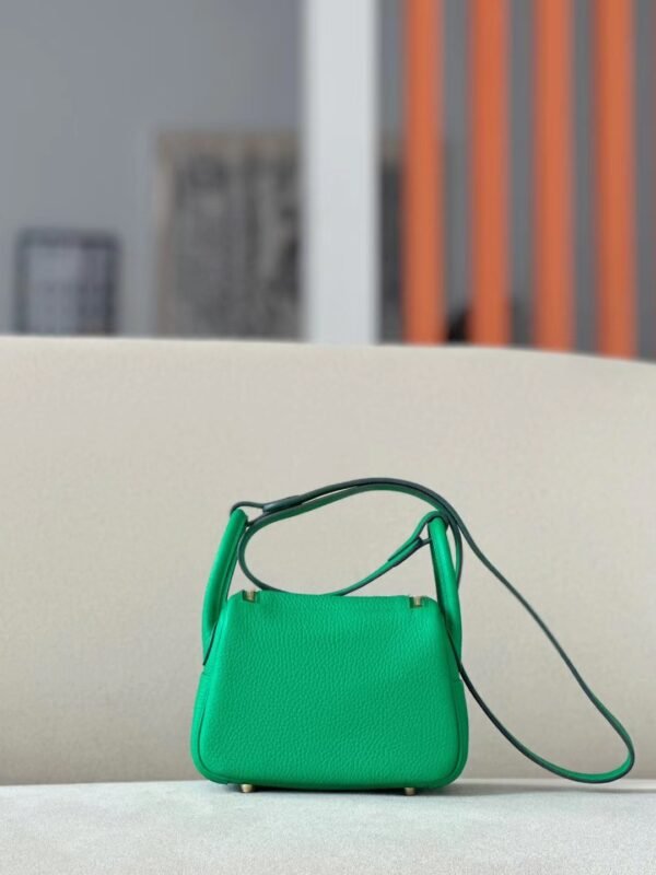 Hermès Mini Lindy clemence 6w Mint green Gold Hardware 19cm Full Handmade